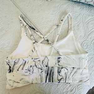 Giam marbled white sport bra. lrg
